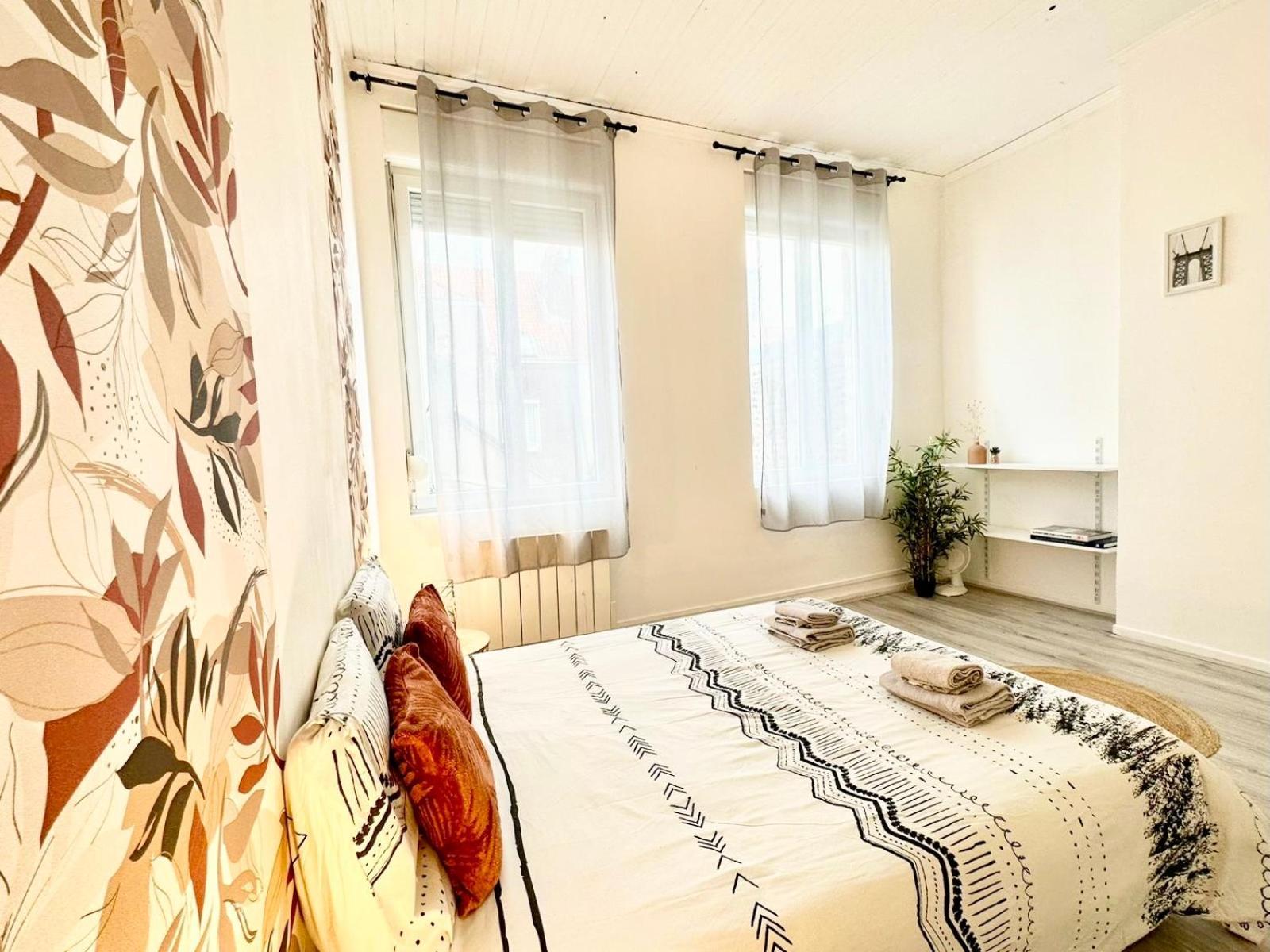 * The Gold Time * Appartement Confort * Centre-Ville Calais Buitenkant foto